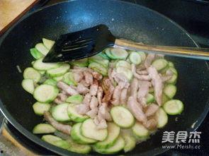 娱乐吃瓜视频怎么制作,轻松制作热门话题文章副标题